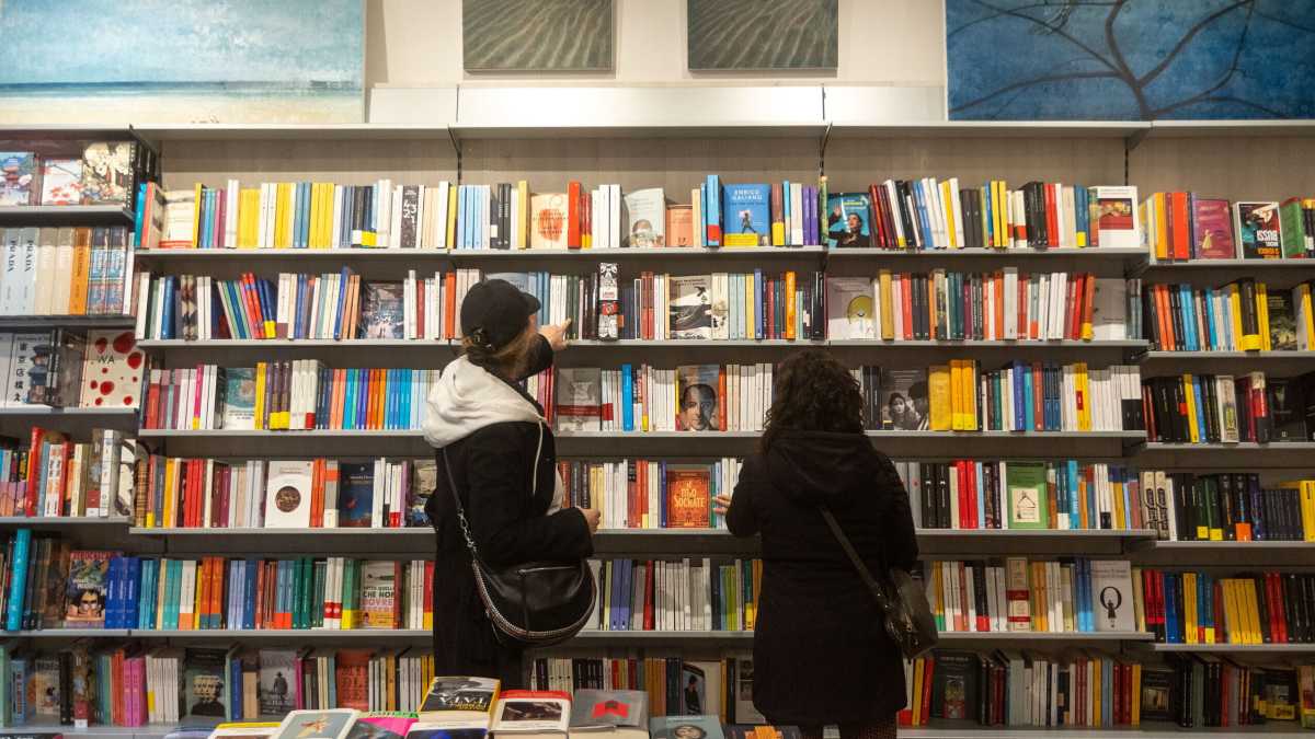Immagine di Libri di didascalie. Anche la saggistica di sinistra si piega alla bulimia fotografica