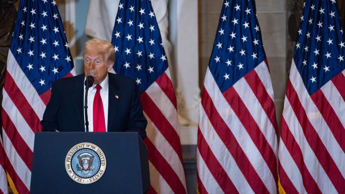 Immagine di La guerra di Trump a Fbi e Cia, senza l’opposizione del Congresso