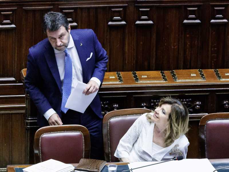 “Renzi è bravissimo, un vero leader. Salvini? Troppa Nutella”, dice Elisabetta Casellati