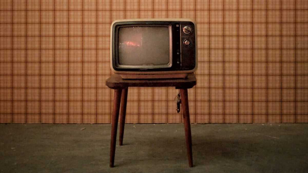 Immagine di Augurarsi una tv senza informazione non è una proposta satirica