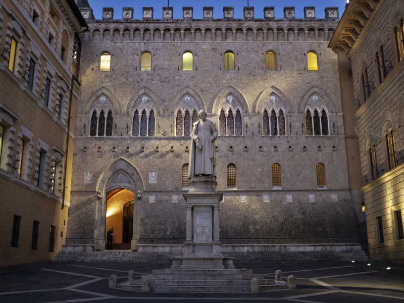 La sede della banca Monte dei Paschi di Siena a Siena (foto Getty)