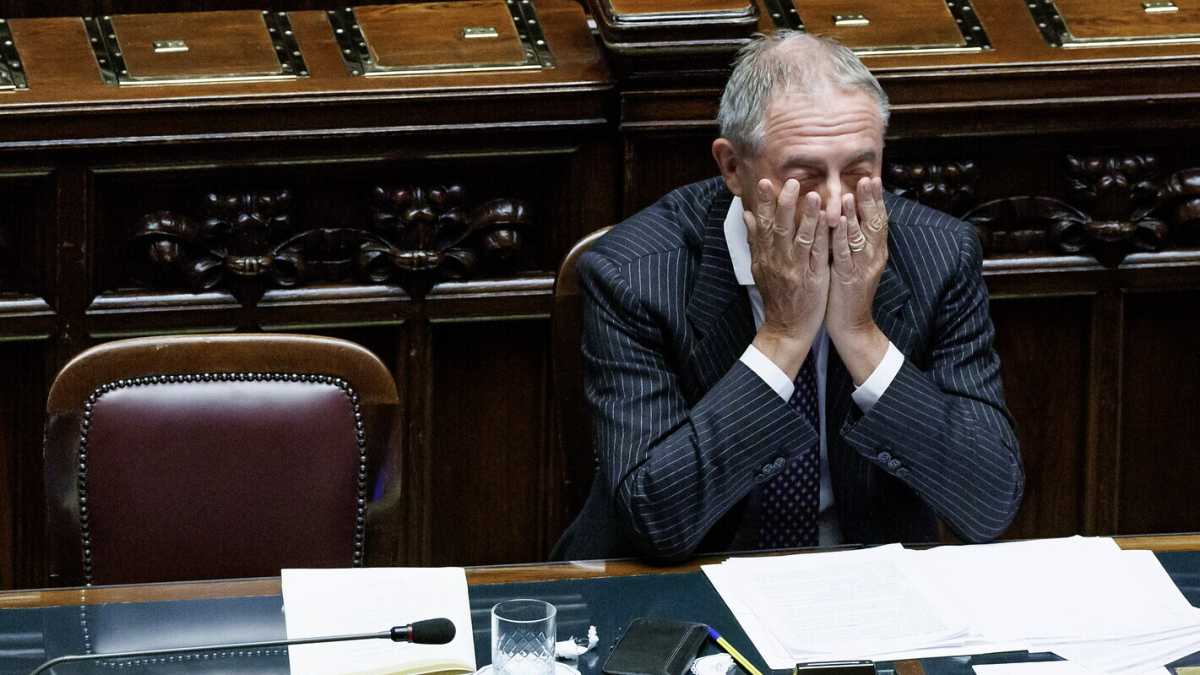 Immagine di Il crollo dell’industria italiana fa paura