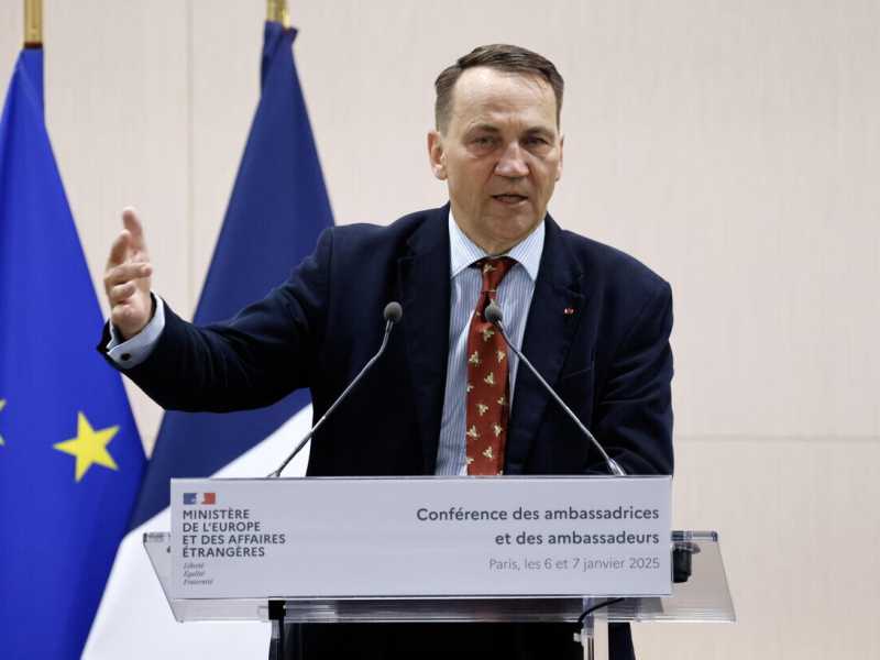 Radoslaw Sikorski (Ansa)<br />