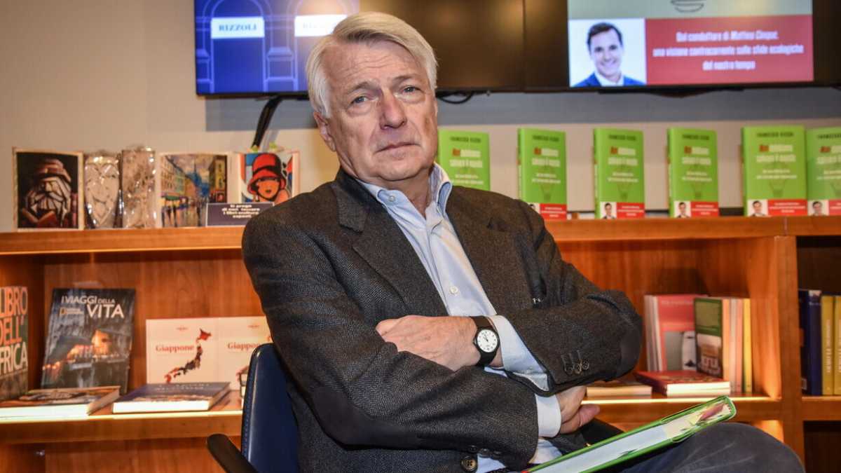 Immagine di De Bortoli ci spiega cosa c’è dietro l’assedio a Mediobanca