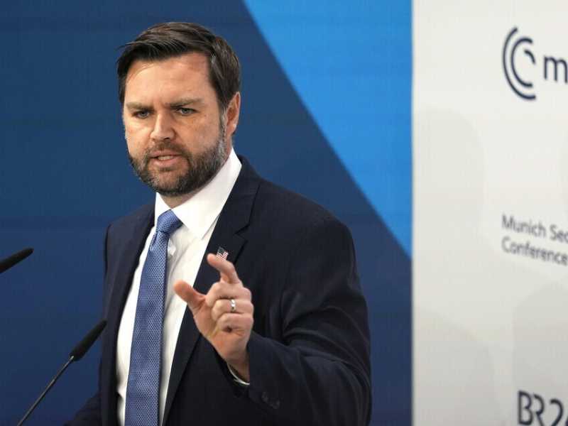 Vance prende a schiaffi l'Europa