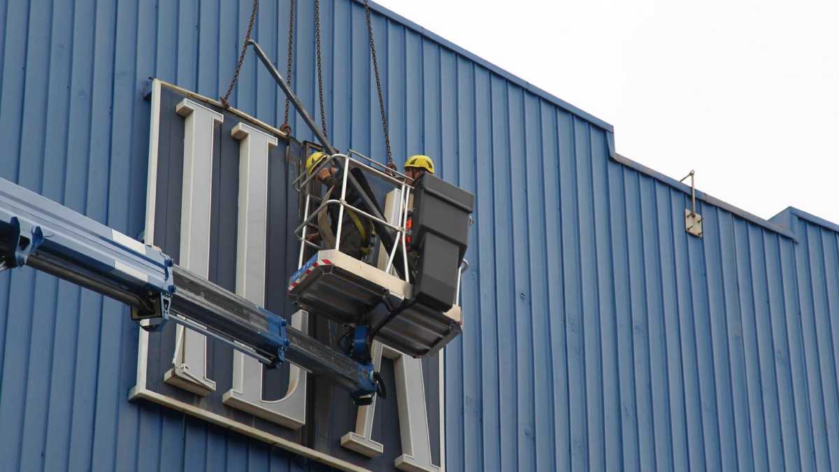 Immagine di Ilva, le chiacchiere stanno azero