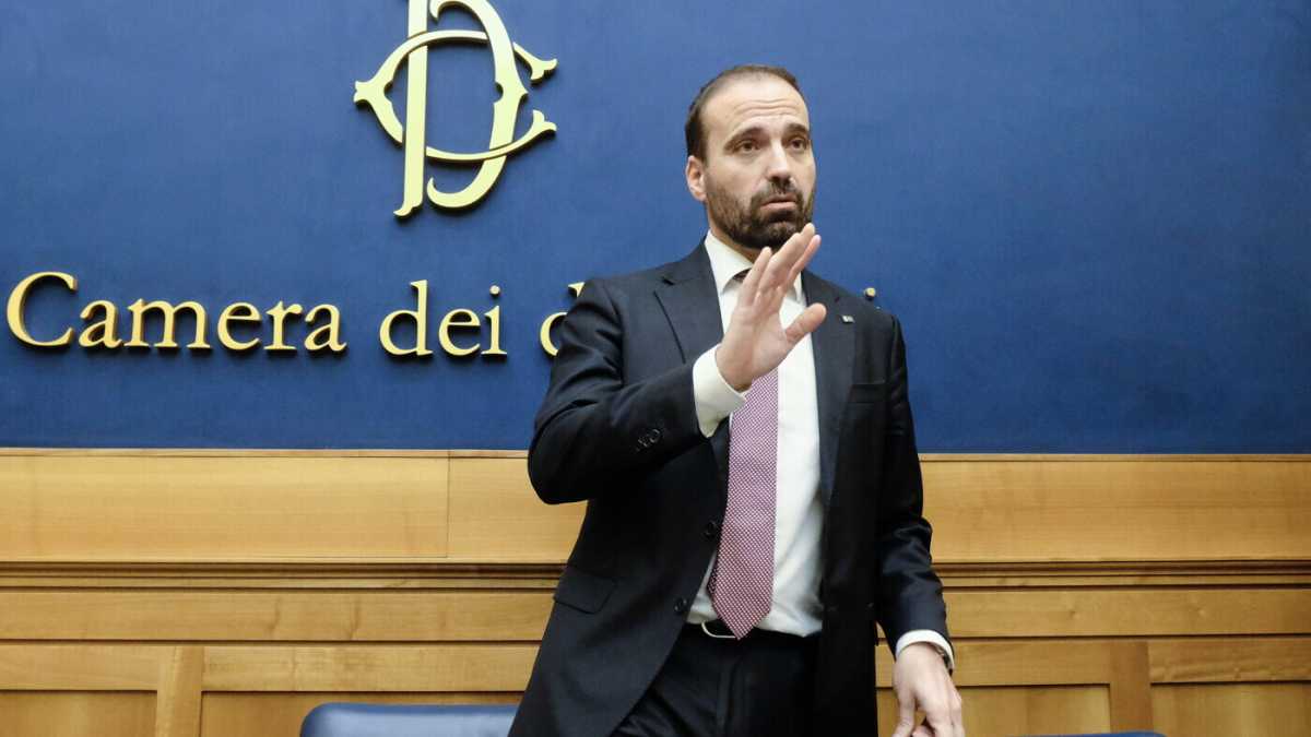 Immagine di Un’offerta politica distante anni luce dai partiti attuali