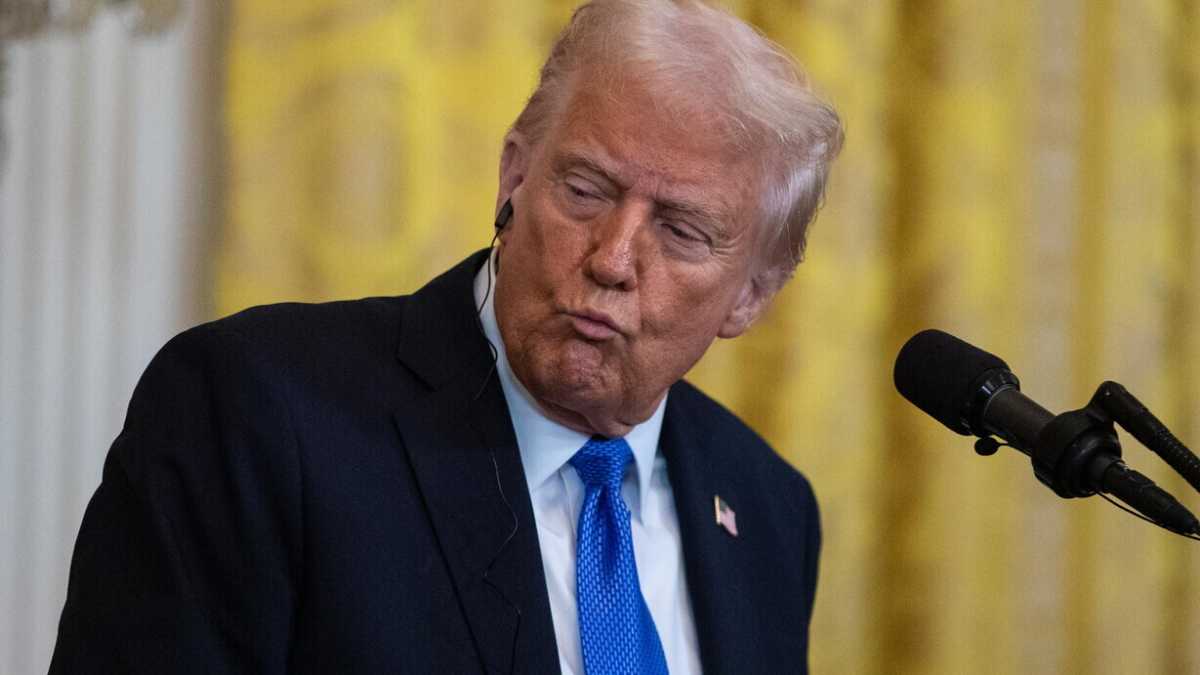 Immagine di Sull'Ucraina Donald Trump se la canta e se la suona