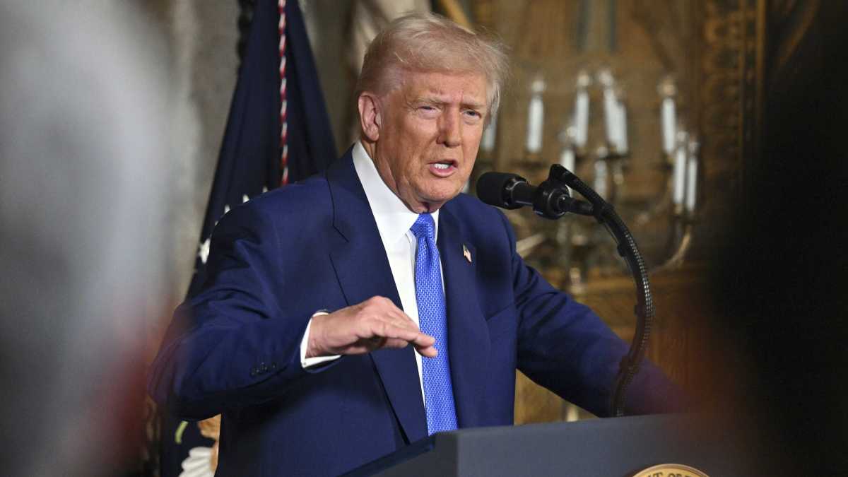 Immagine di Donald Trump contro l'Ucraina