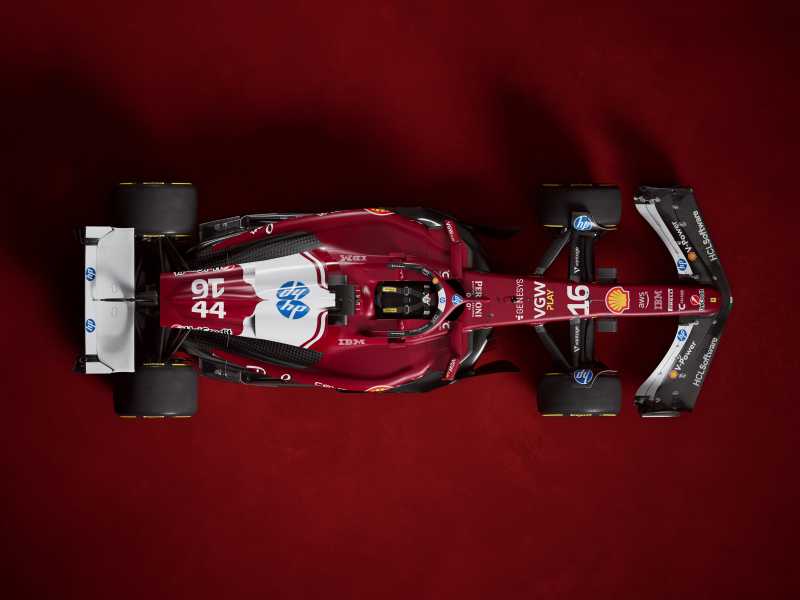 Lo show della Ferrari a Londra per la nuova Sf-25
