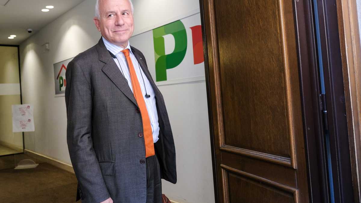 Immagine di “Trump il peggio, ma il vero problema è l’Ue. Macron sbaglia”. Parla Tarquinio
