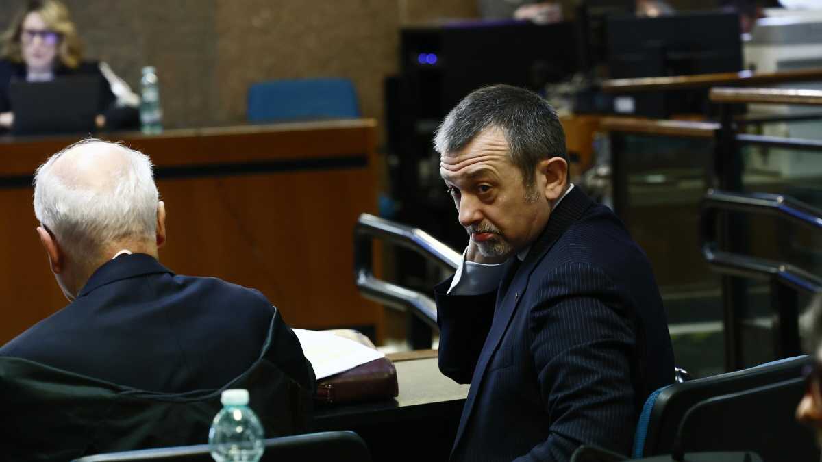 Immagine di Delmastro condannato. Storia di un autocomplotto politico