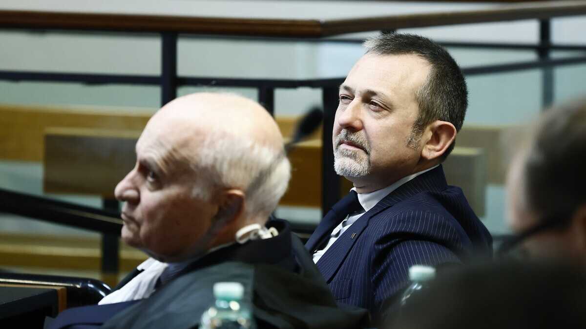 Immagine di Delmastro condannato a otto mesi per il caso Cospito: "Sentenza politica". Meloni: "Resta al suo posto"