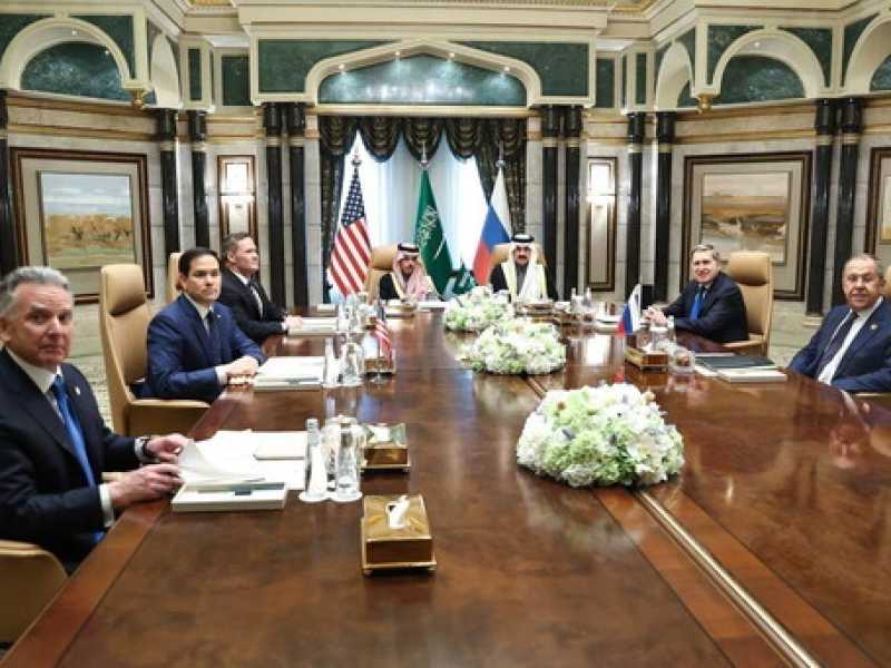 Per Mosca la diplomazia non porta la pace ma manda avanti la guerra. Fatti: dagli accordi di Minsk a oggi