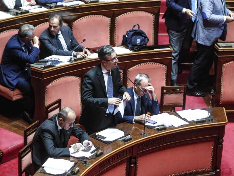 <span style="color: rgb(46, 45, 45); font-size: 12px;">Il presidente della commissione Affari Costituzionali Stefano Borghesi in Senato (Foto ANSA)</span>