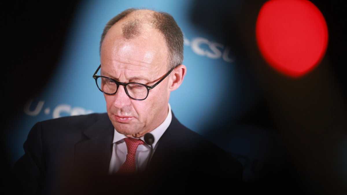 Immagine di La legge sull’immigrazione voluta da Merz (e dall’AfD) non passa. Tre figuracce