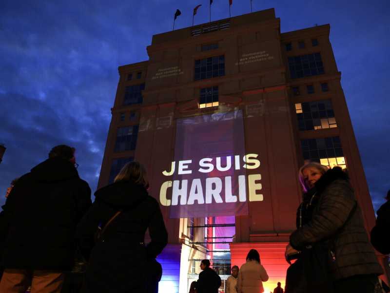 Il ritorno del fanatismo religioso in Europa e lo stordimento di una generazione