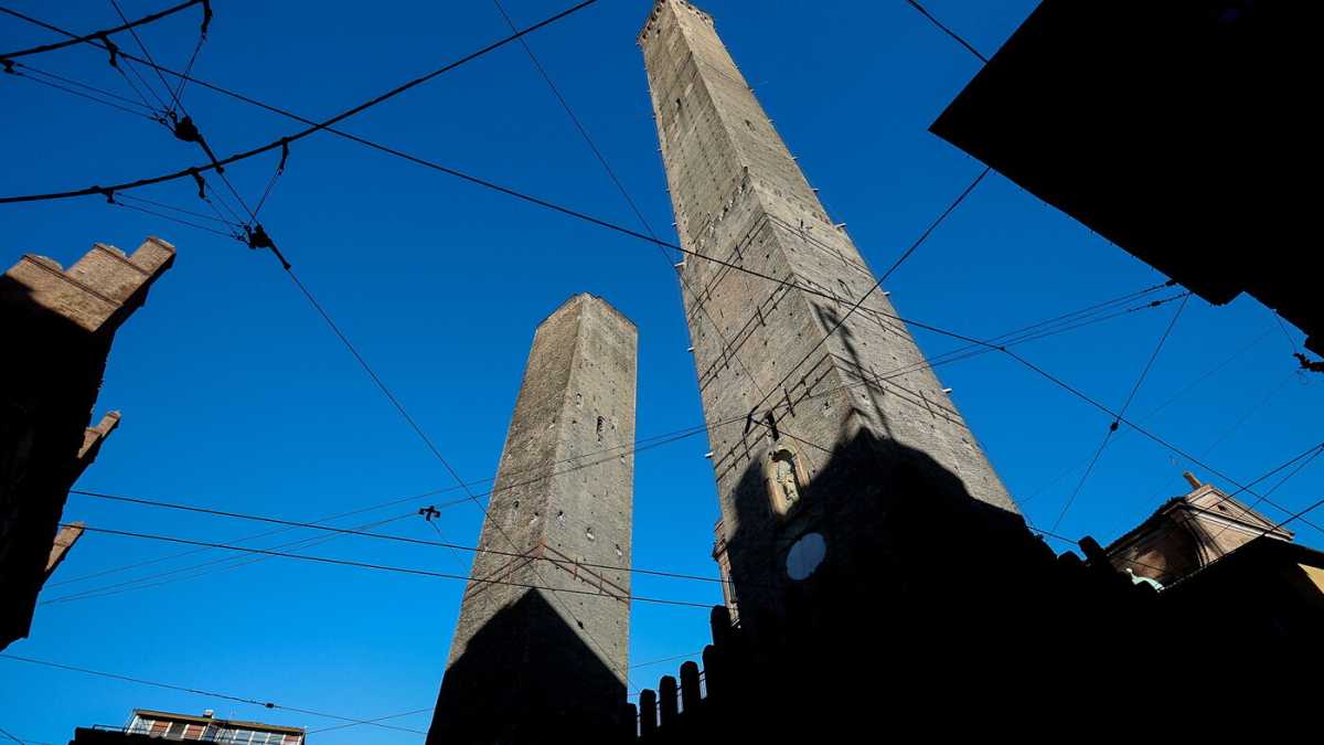 Immagine di Bologna Blues. Sotto i portici con Enrico Brizzi