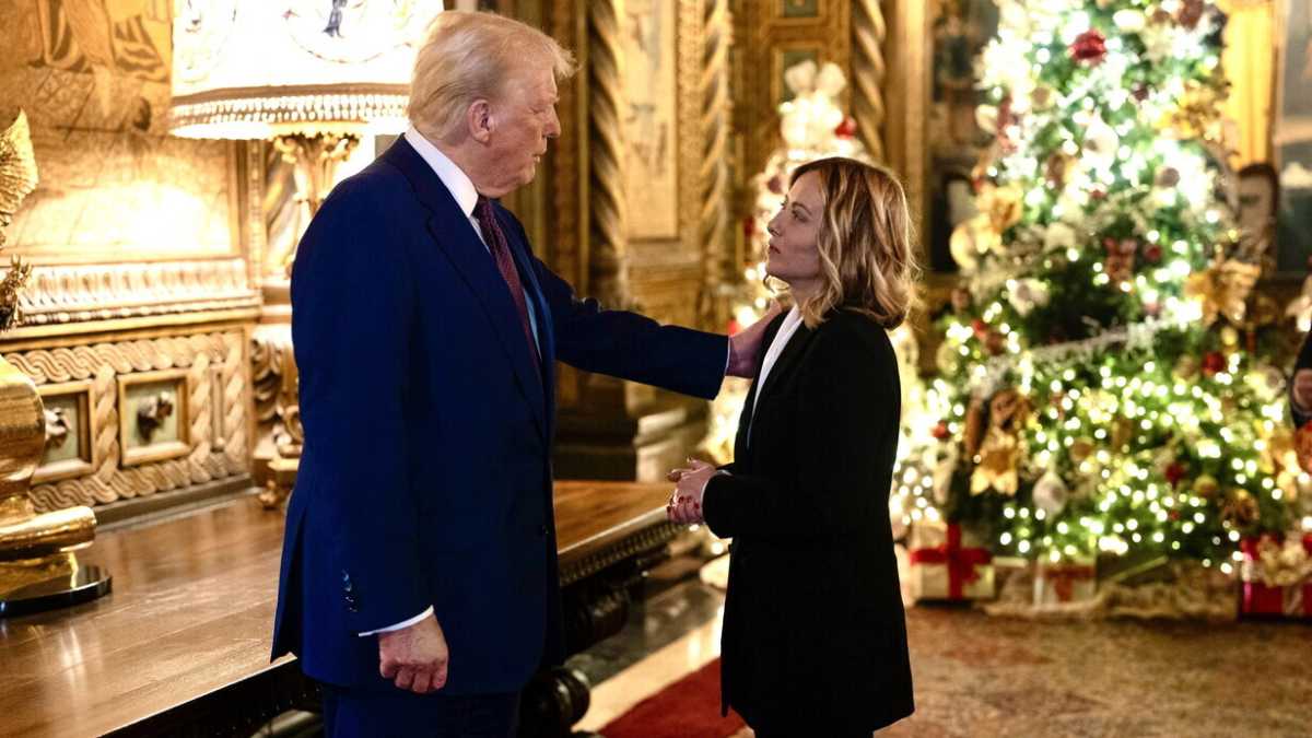 Immagine di Poveri noi, convinti che la diplomazia non si faccia anche con la forza