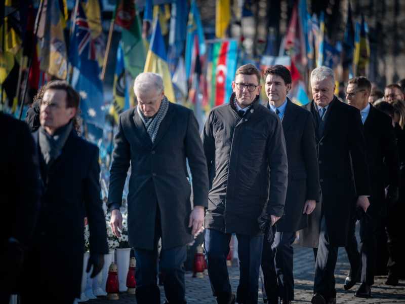 Il 24 febbraio a Kyiv è operoso: l’accordo con Washington e il tavolo di lavoro con gli alleati Ue