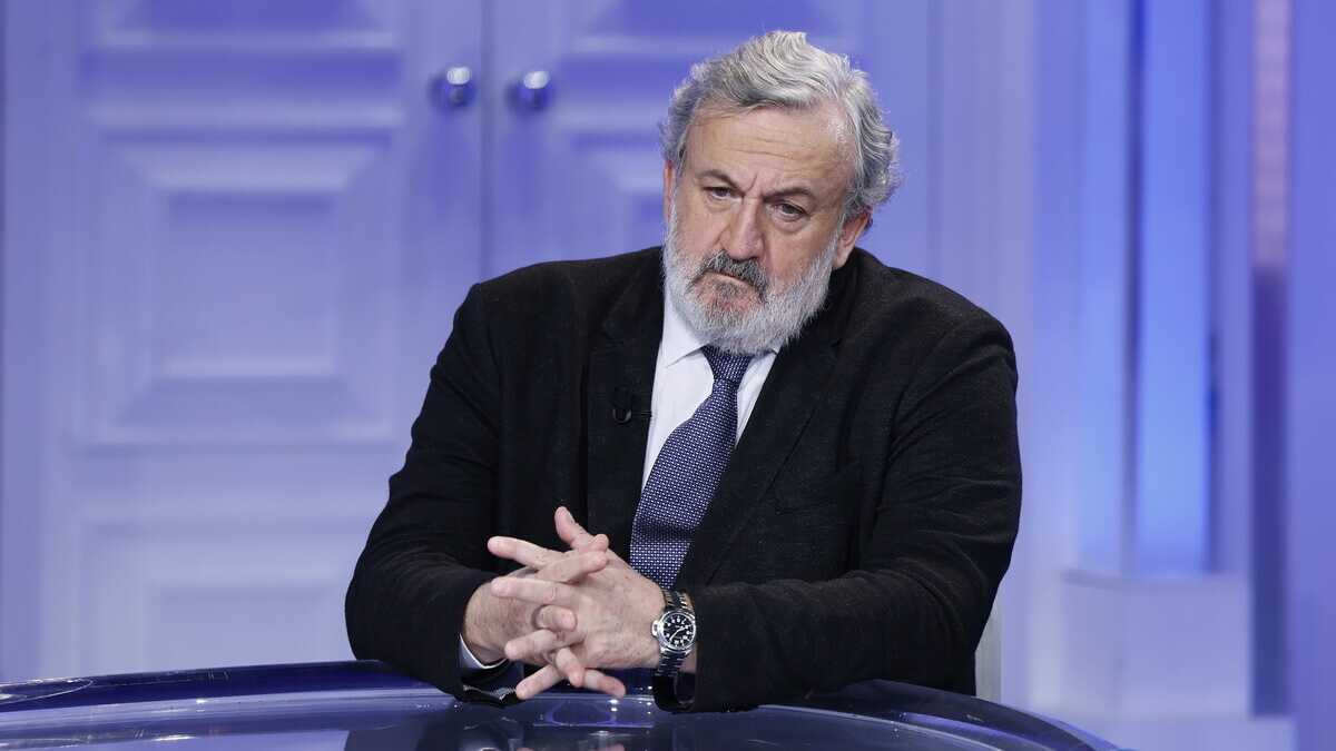 Immagine di Gossip e smottamenti politici: il tramonto del re di Puglia Emiliano