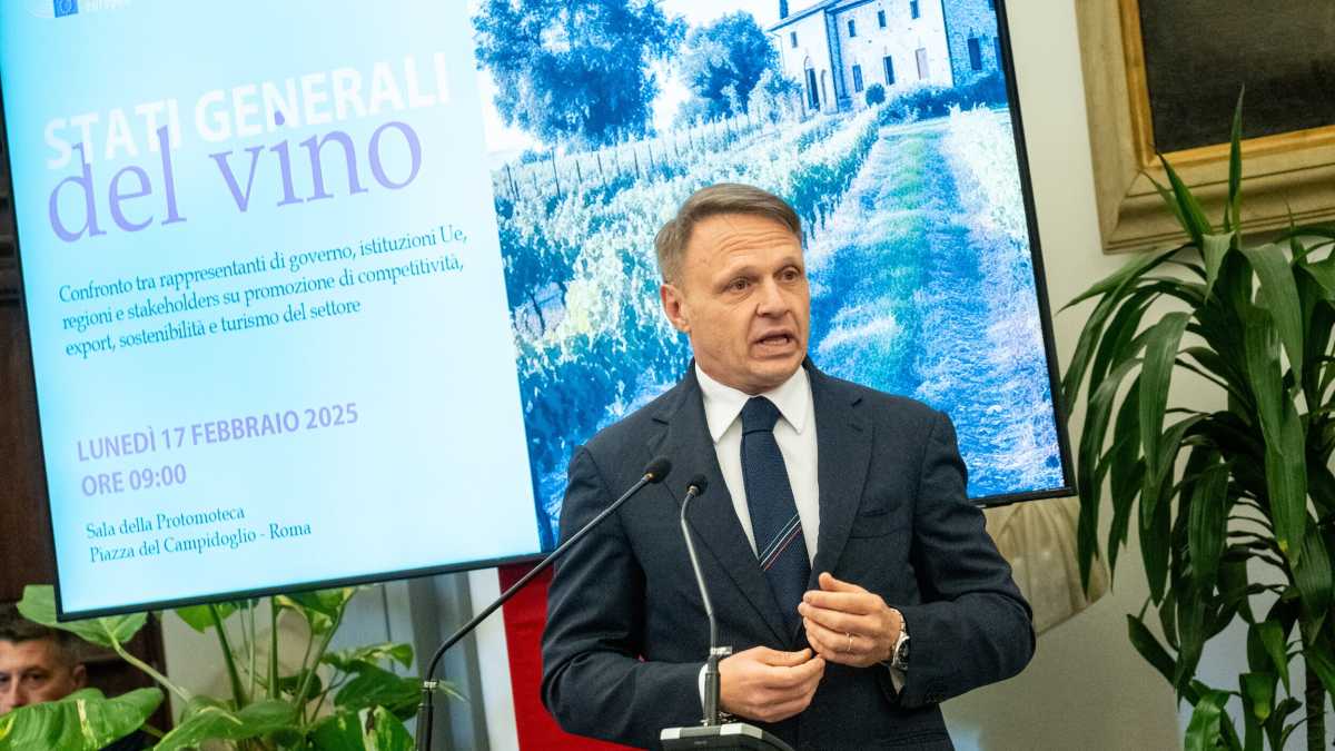 Immagine di Ha ragione Lollobrigida: anche il troppo abuso di acqua può portare alla tomba
