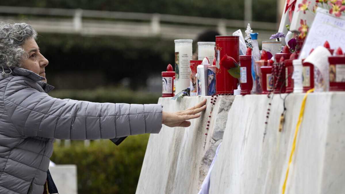 Immagine di "Ulteriori lievi miglioramenti": il nuovo bollettino sulle condizioni di Papa Francesco