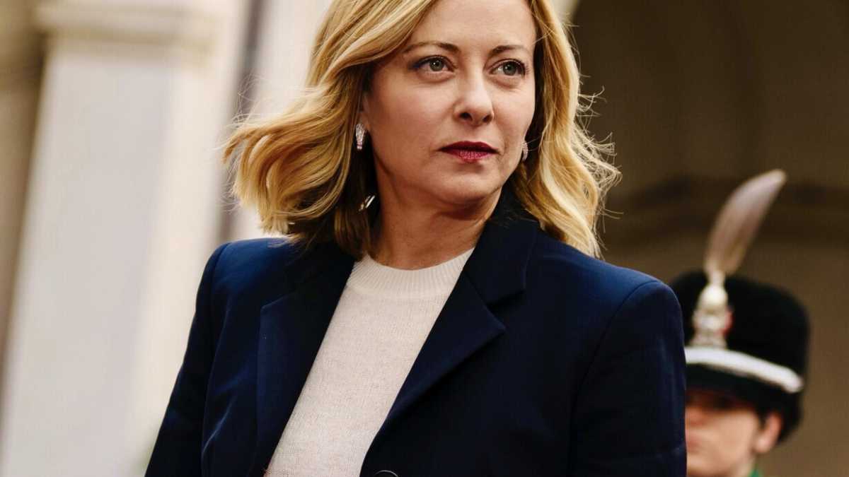 Immagine di Ucraina, governo in ordine sparso: Tajani da una parte, Salvini dall'altra, Meloni contro Macron