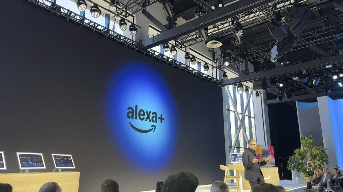 Immagine di Alexa, anche meno