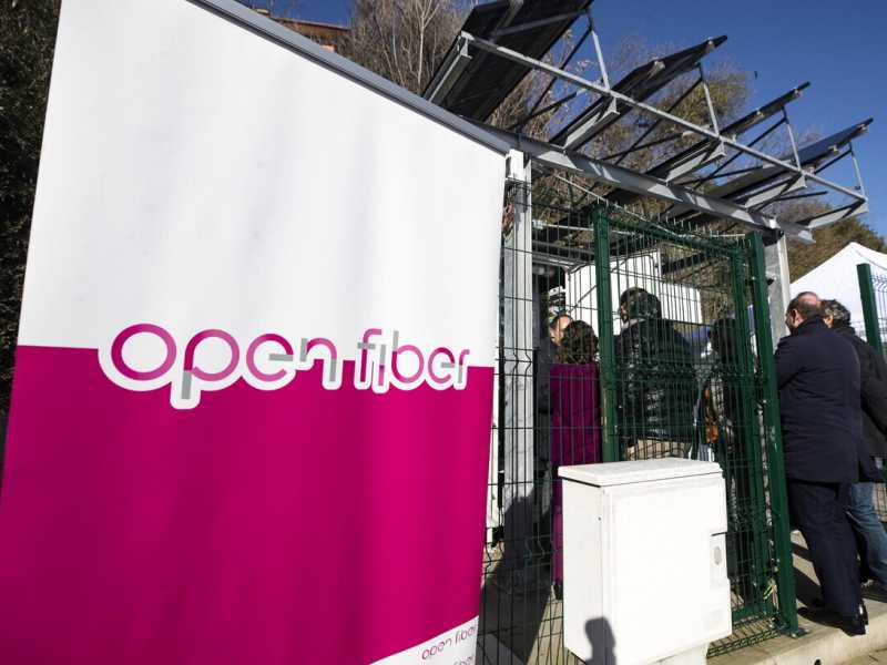 Il disegno sulle reti del Mef dietro la fusione tra FiberCo e Open Fiber