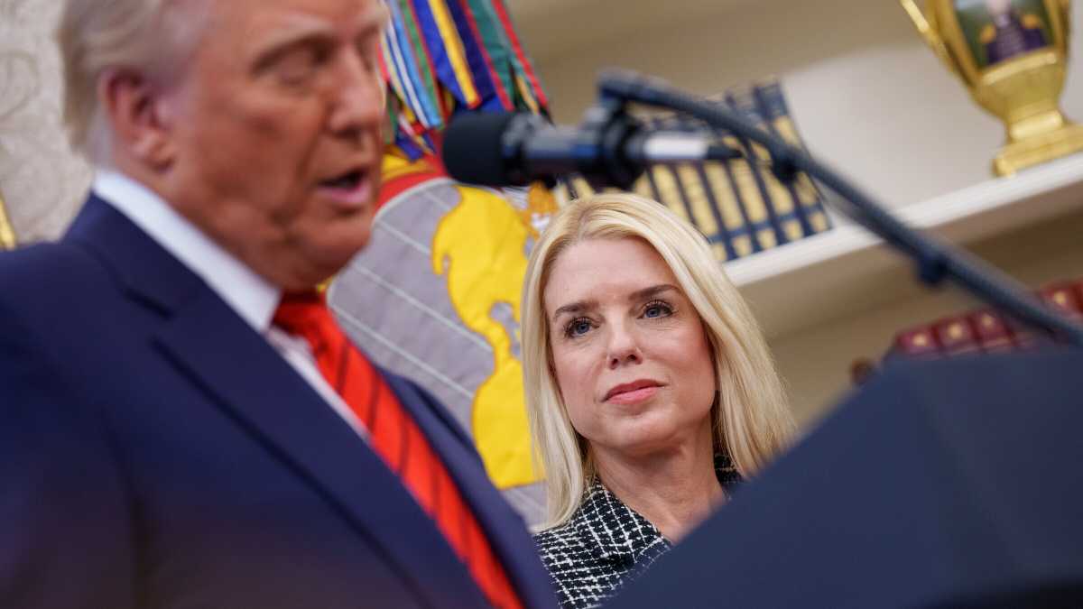 Immagine di Epstein e il circo trumpiano