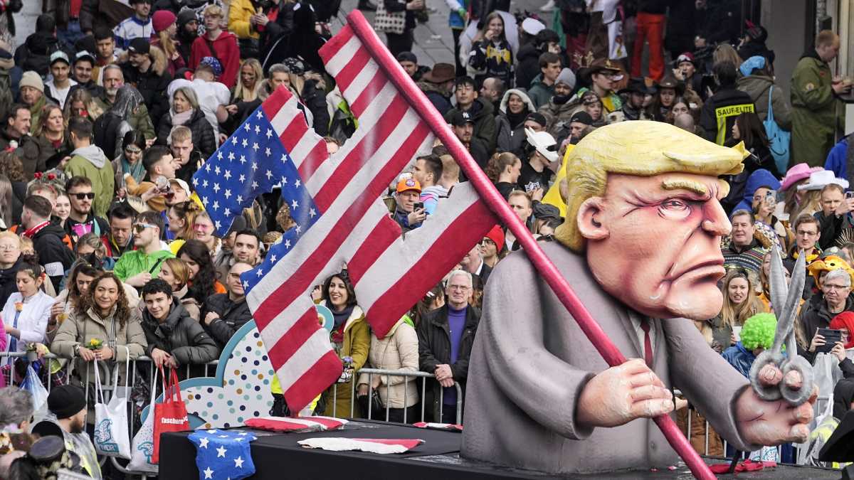 Immagine di Difendere l’Ucraina senza i sermoni antiamericani si può. Appunti sulla piazza