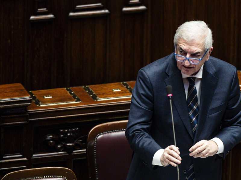 Foti: "Sull'Ucraina Macron non dubiti dell'Italia. Salvini evoca Putin? Basta fughe in avanti"