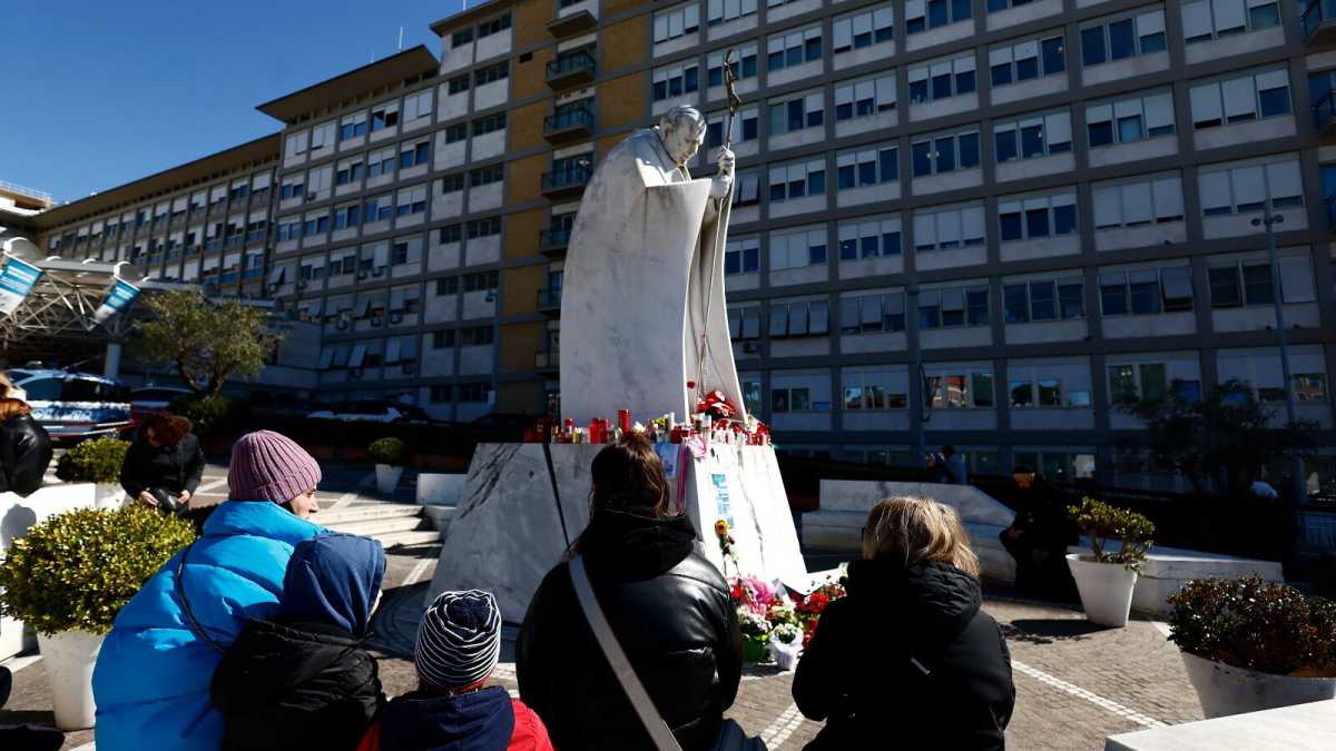 Immagine di L’inconcepibile assenza di Francesco in un mondo dominato dal voyeurismo
