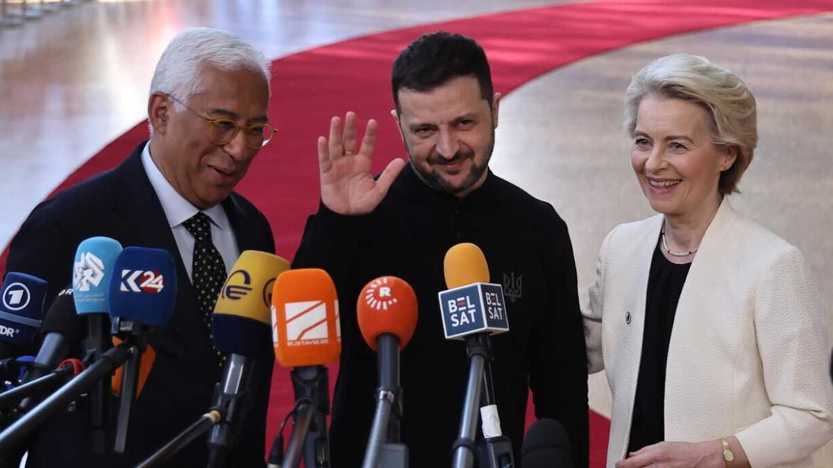 Immagine di Von der Leyen: "Siamo a un punto di svolta. L'Europa deve difendersi". Zelensky: "Non siamo soli"