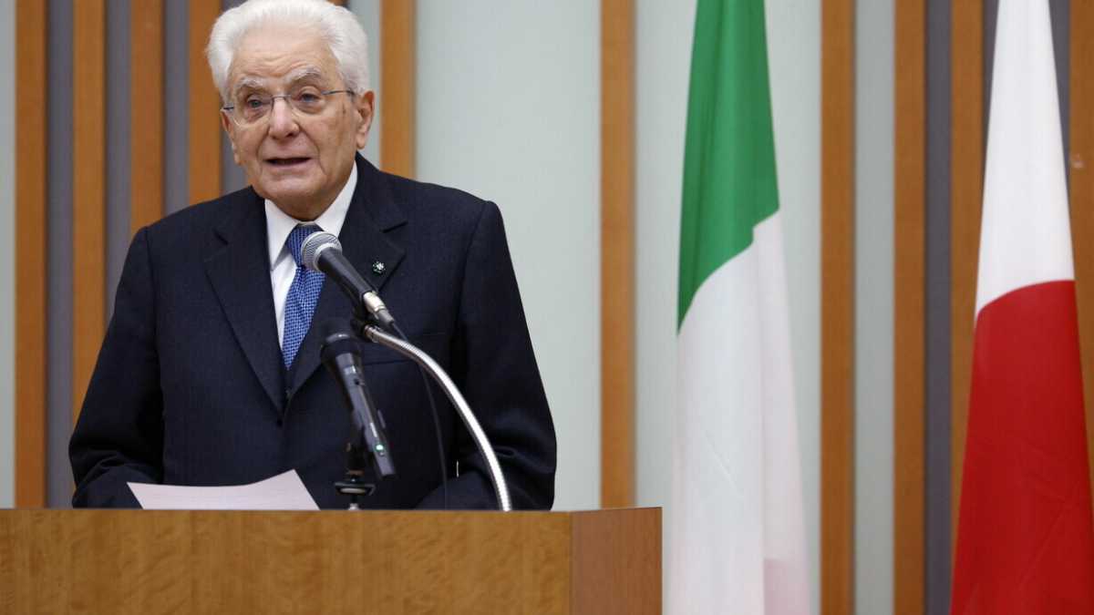 Immagine di Le sberle di Mattarella ai putiniani d'Italia: "La pace in Ucraina non omaggi la prepotenza delle armi"