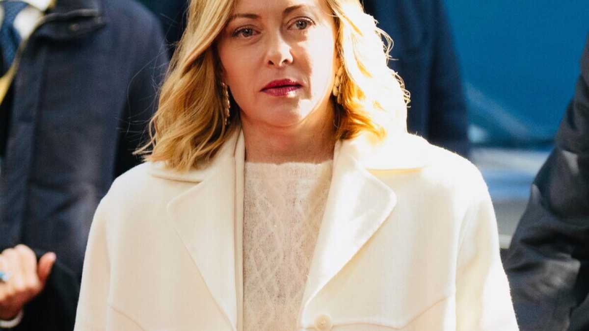 Immagine di Il bazooka di Meloni: fondi privati per difesa, no ai fondi di coesione per il riarmo. L'altalena con Tajani e Salvini