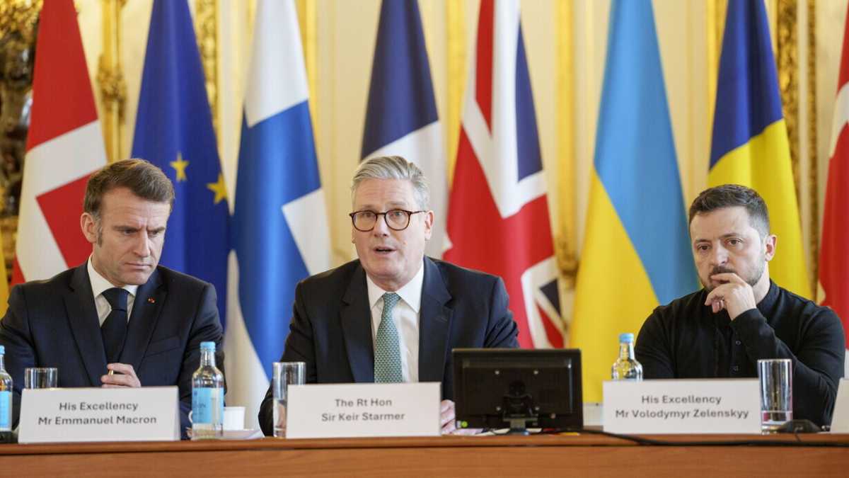 Immagine di Gli europei giocano di squadra con Trump. Macron-Starmer, il ruolo di Meloni e il nucleare di Tusk