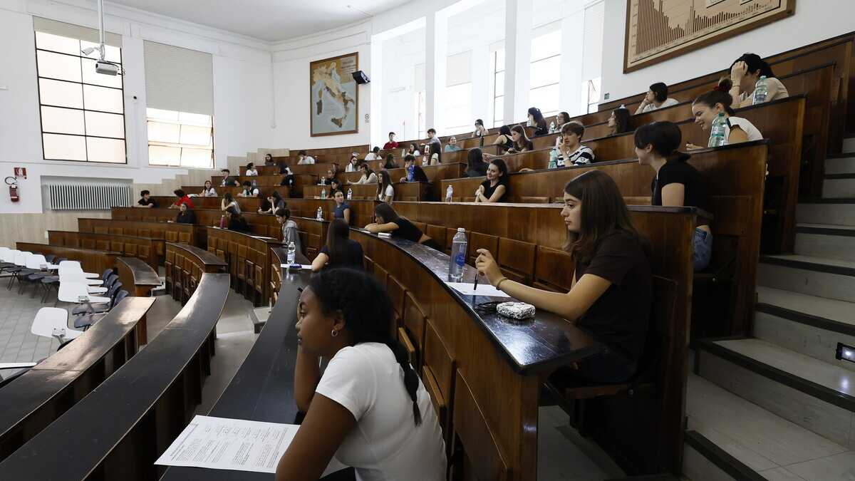 Immagine di Via libera alla riforma del test di medicina, ma il numero chiuso non sarà abolito