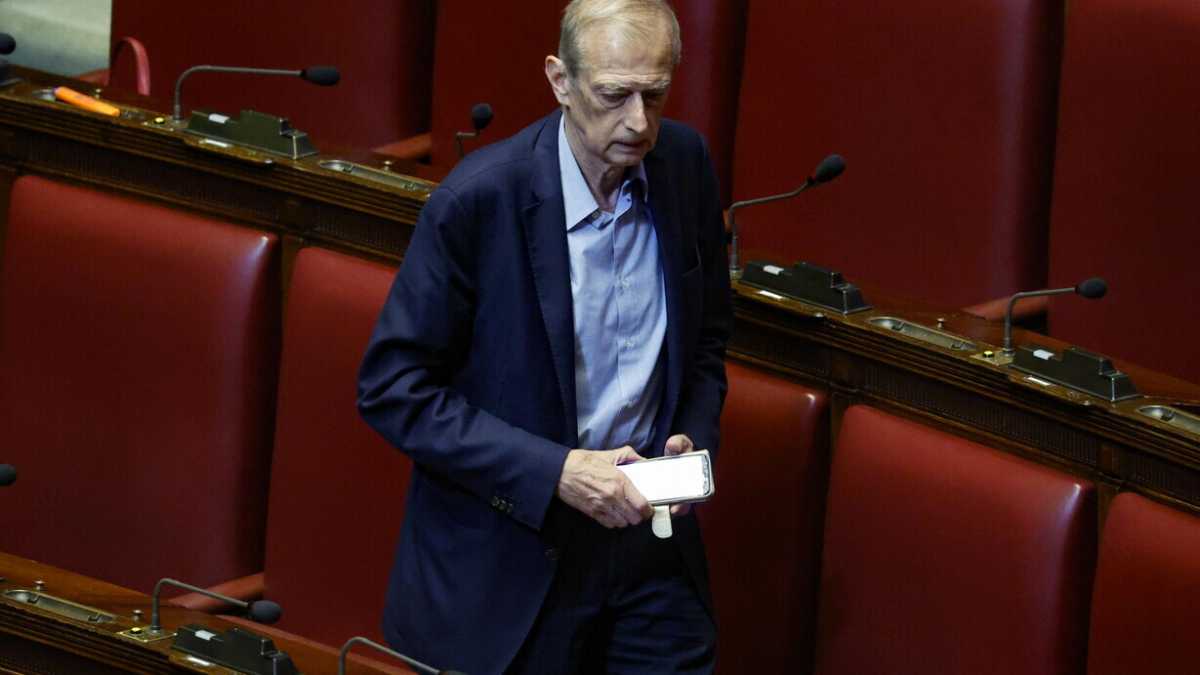 Immagine di Fassino: “Il Pd dica sì al piano per il riarmo Ue. Non possiamo isolarci votando con l’estrema destra”