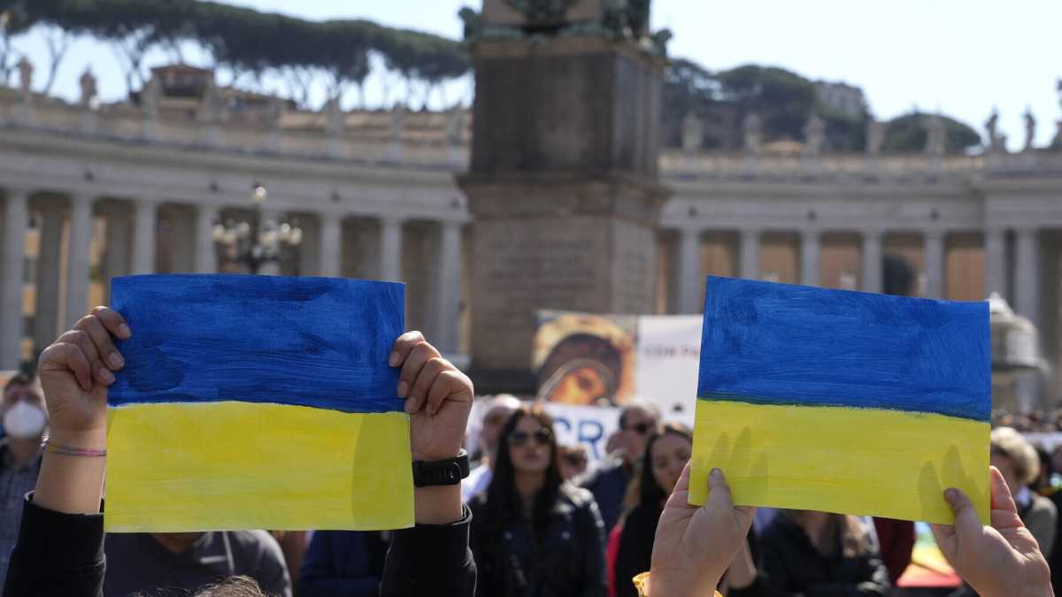 Immagine di Con l’Ucraina senza se e senza ma. I vescovi dell’Ue ringraziano anche per l’impegno militare