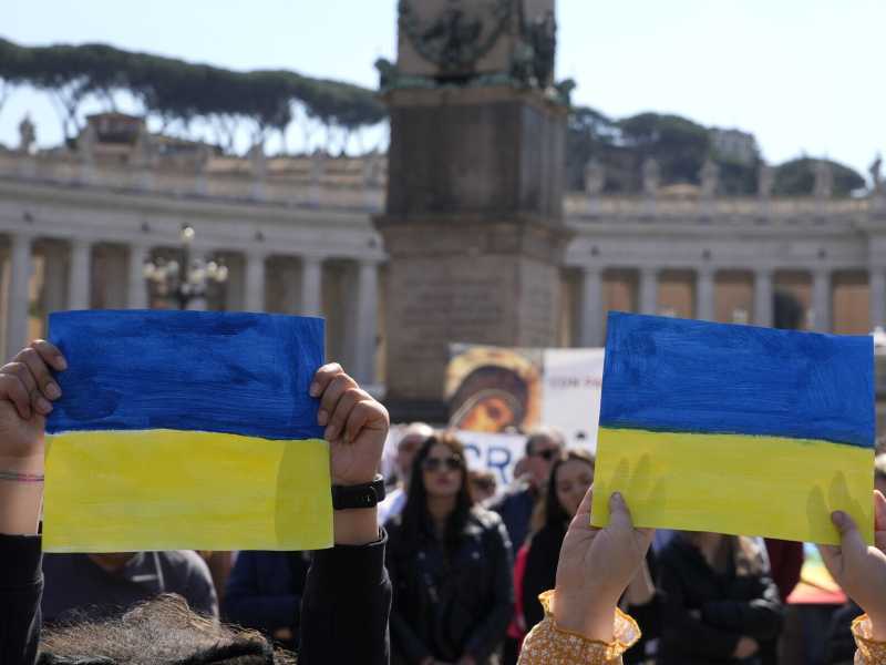 Con l’Ucraina senza se e senza ma. I vescovi dell’Ue ringraziano anche per l’impegno militare