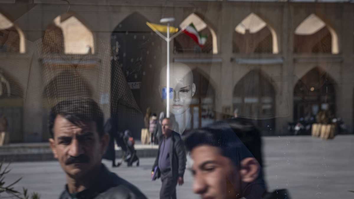 Immagine di Gli israeliani di origine iraniana che lavorano per informare le vittime del regime