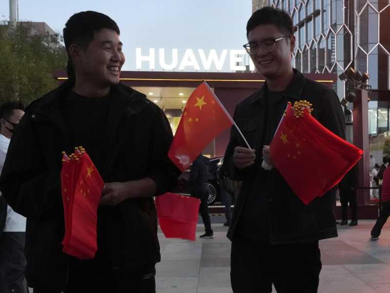 I regalini di Huawei per influenzare la politica europea