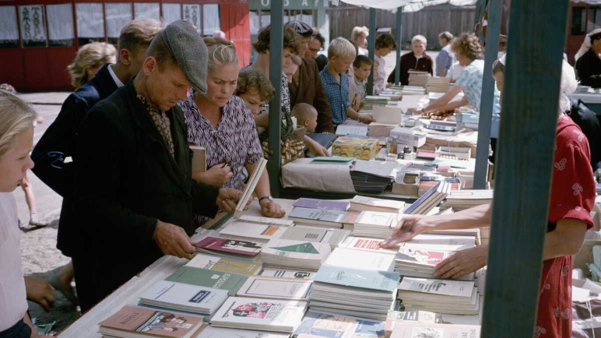 Immagine di Liberati dai libri. Un’operazione di intelligence a colpi di pensiero libero