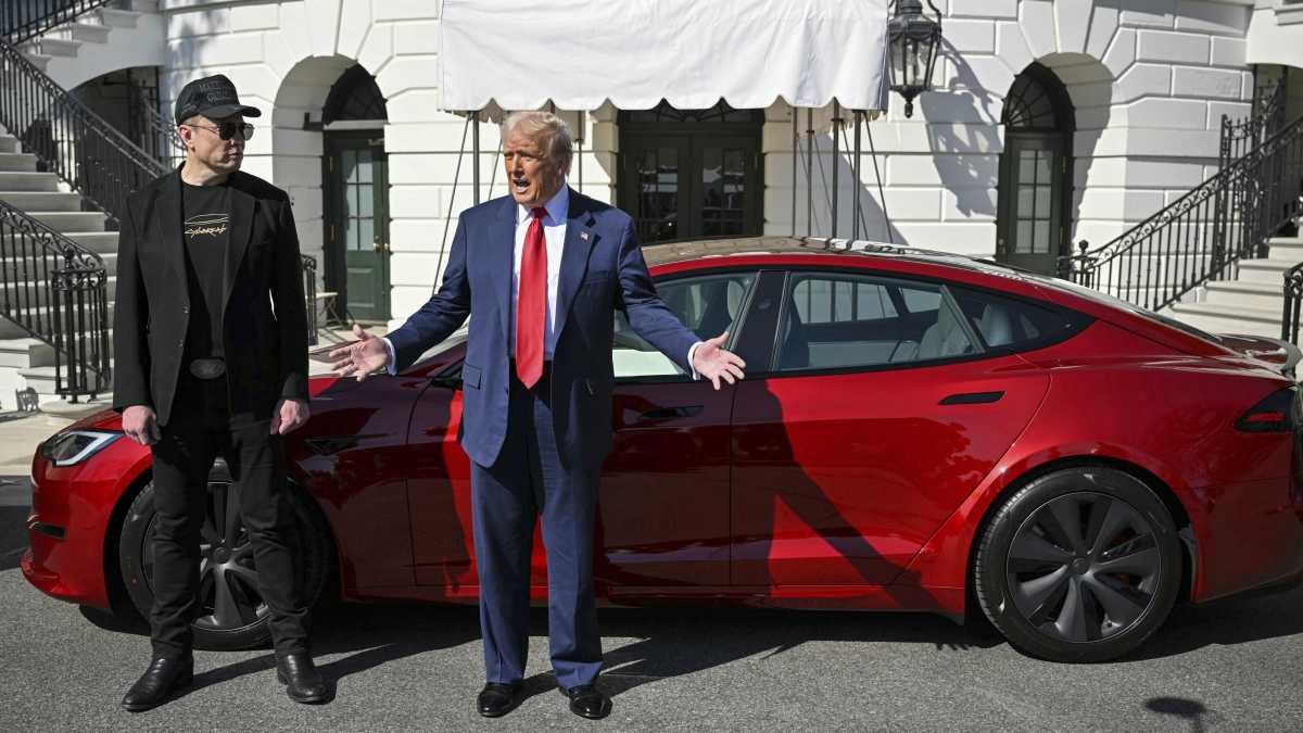 Immagine di La rivoluzione viaggia in Tesla