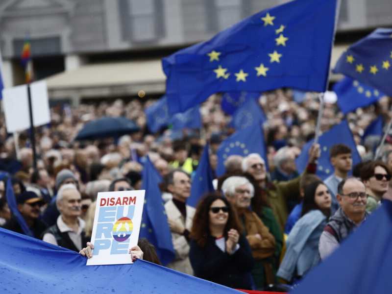 Indovina chi viene in piazza per l’Europa