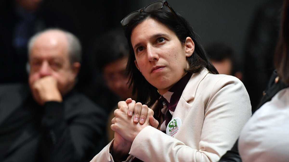 Immagine di Confronto interno al Pd? Schlein si sente senza rivali e fa spallucce