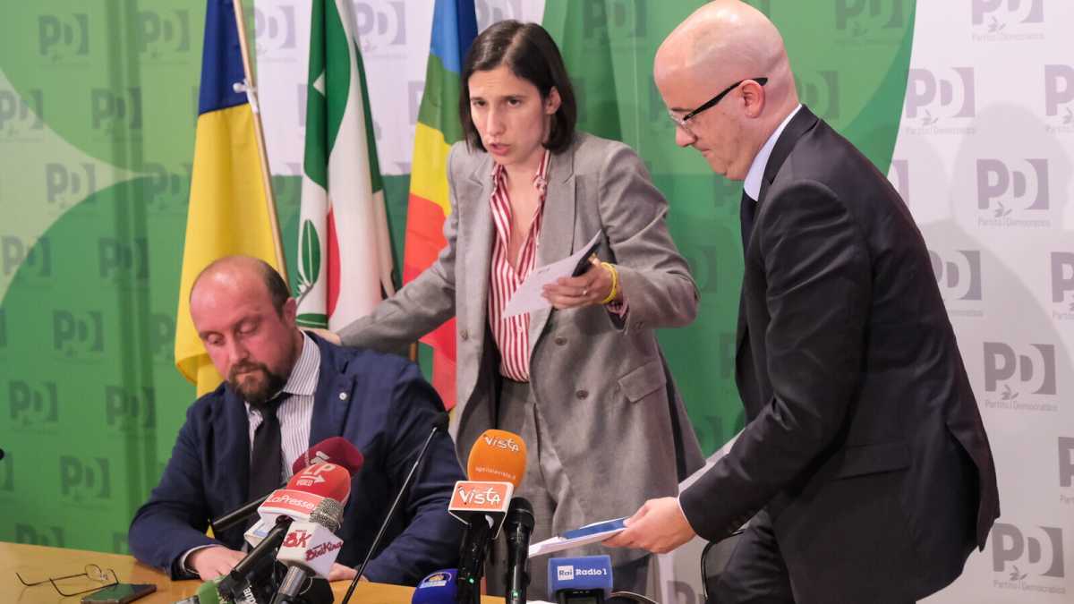 Immagine di Oltre ReArm Eu. Le (altre) grane di Schlein sui territori. Congressi e commissari