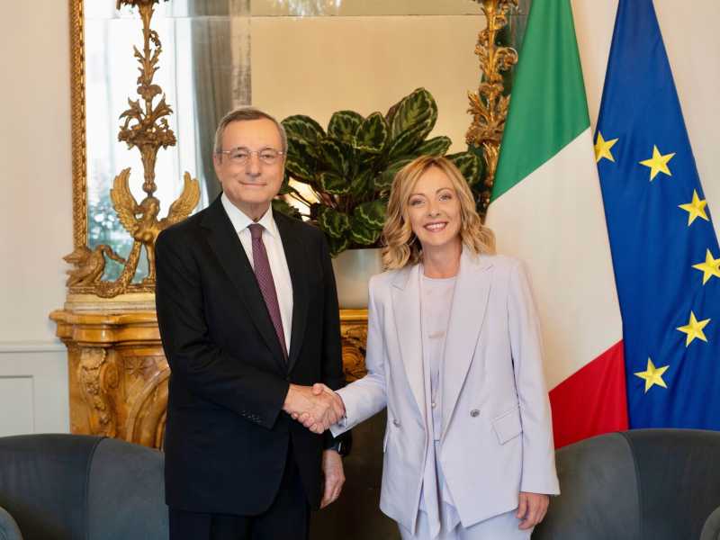 No alle ritorsioni contro Trump. La linea comune Meloni-Draghi